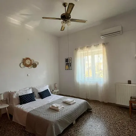 Matina Paros Naousa