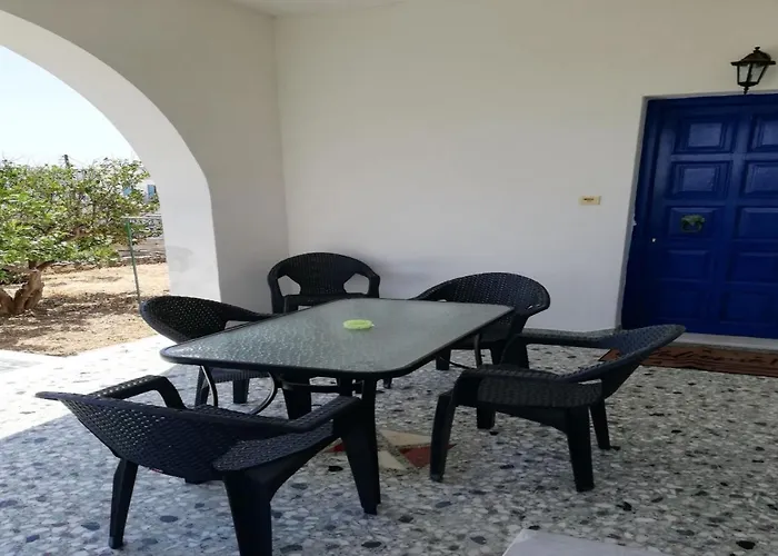 Matina Paros * Naousa